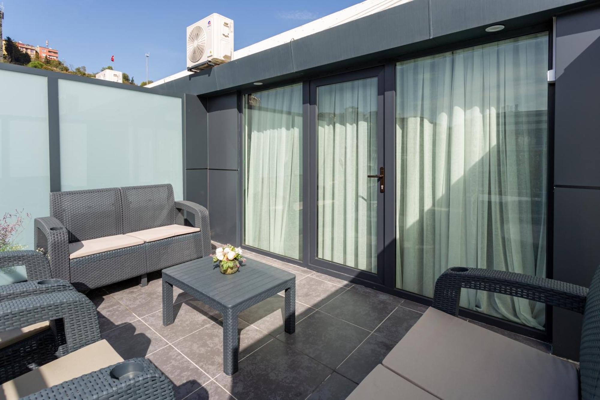 Atm Suit Otel Istanbul Exterior foto